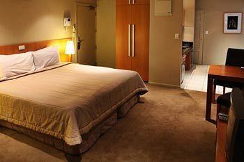 The Poplars Apartment Hotel Christchurch Extérieur photo